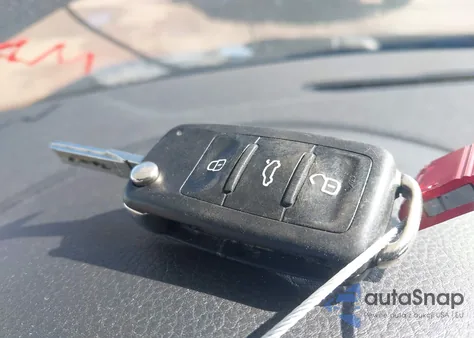 2013 Volkswagen Tiguan Se z USA, uszkodzony, nr VIN WVGBV7AX4DW504273